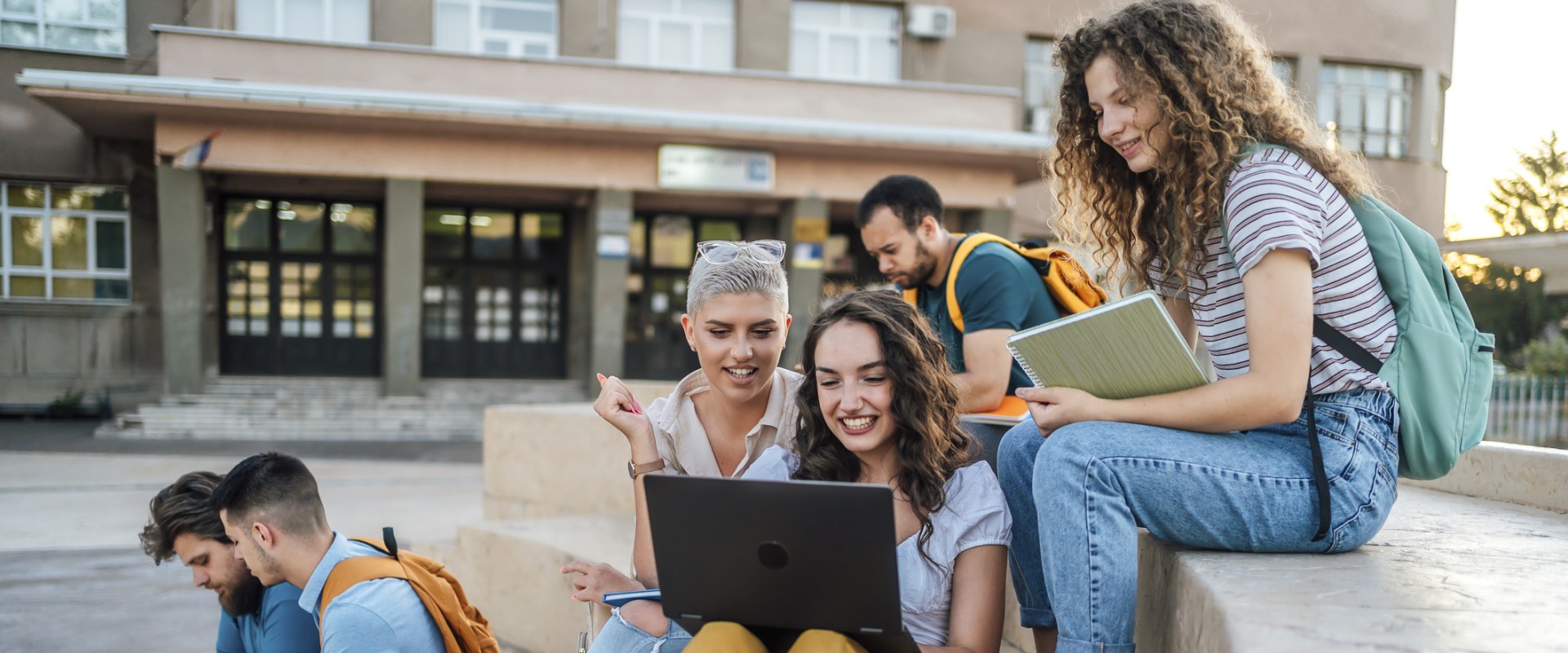 Internationalization and Mobility of Students: Navigating University Law in Europe